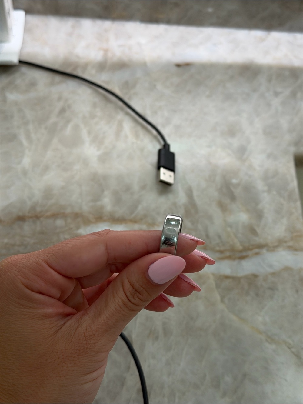 OURA RING Gen 3 size 8 - Picture 4 of 12
